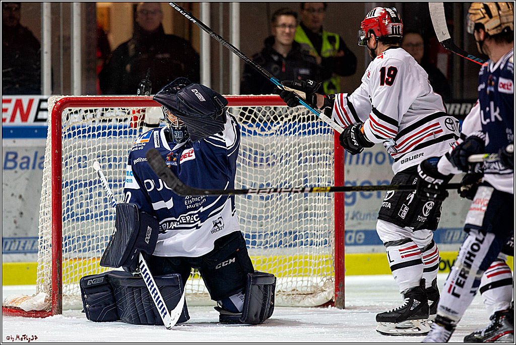 DEL; Iserlohn Roosters - Koelner Haie; Iserlohn, 28.02.2020